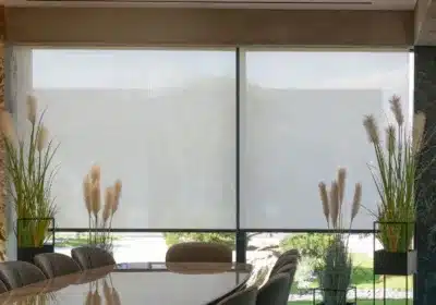 Store screen extérieur